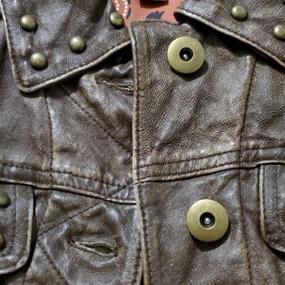 Leather jacket - Picture 7 of 8